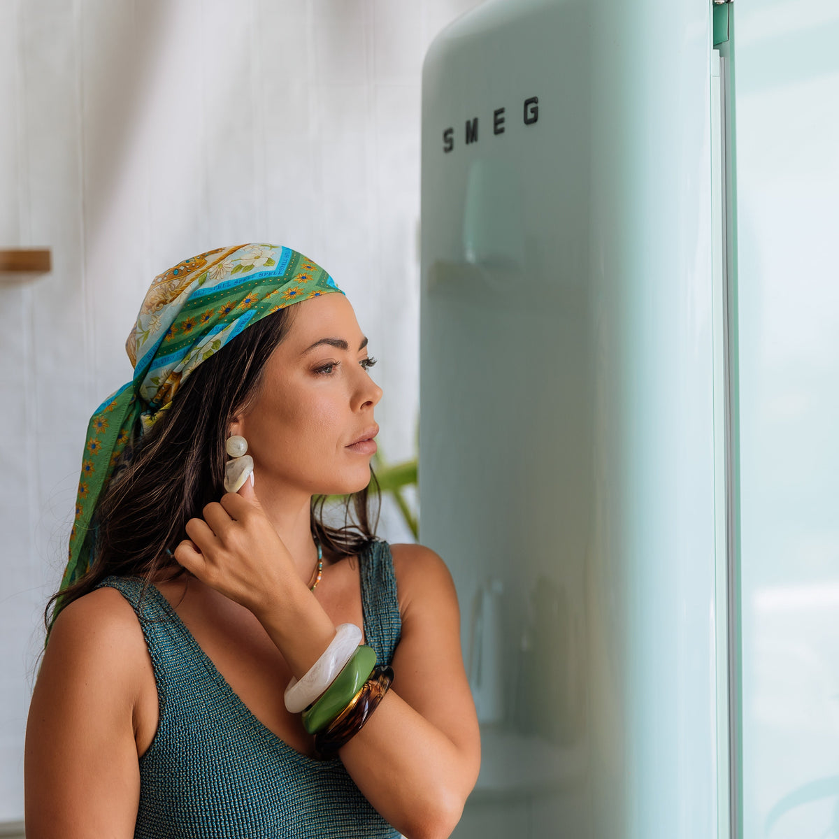 Rita resin chunky Bangle - Snow