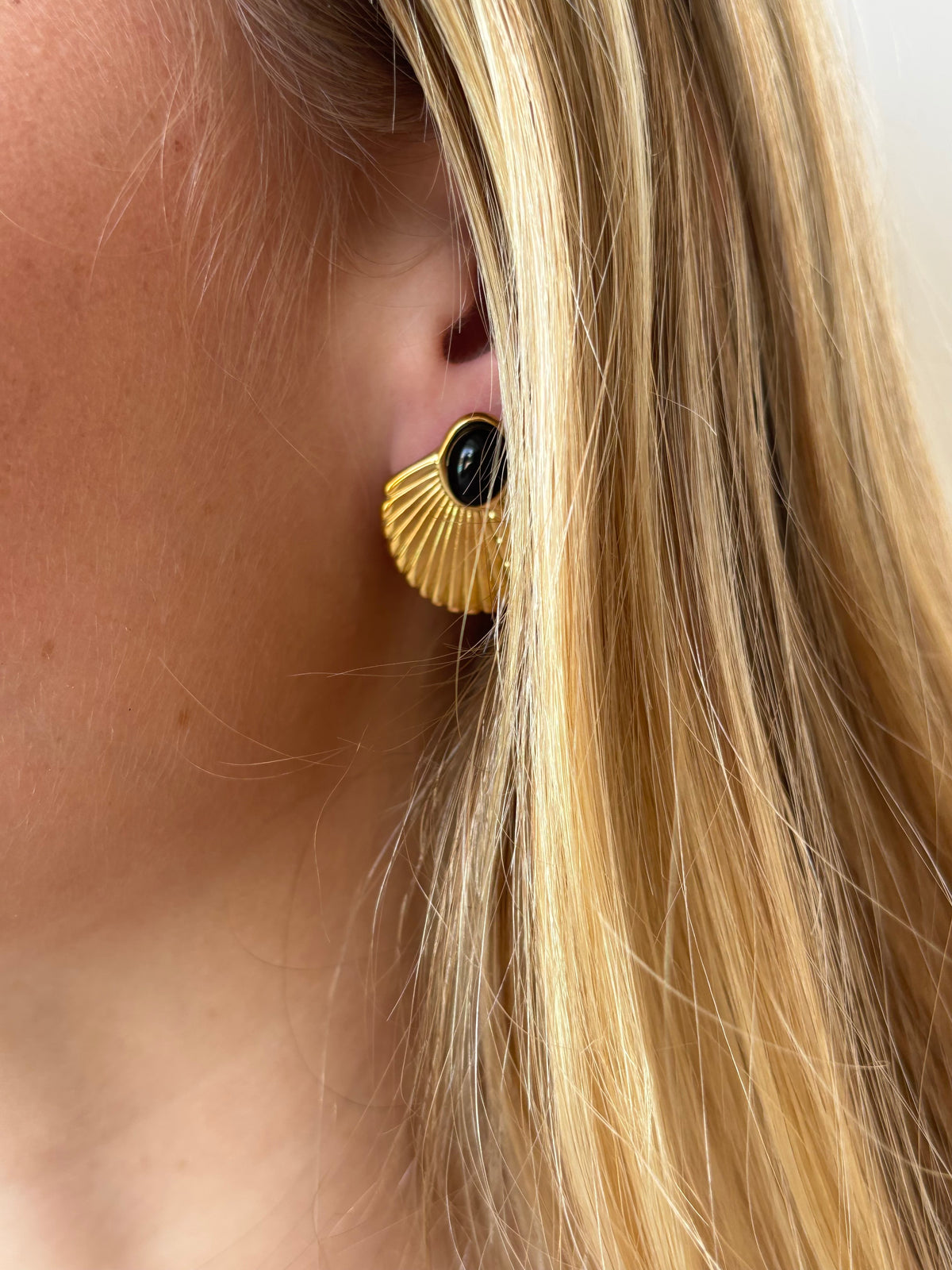 Vale Gold Earrings, Midnight