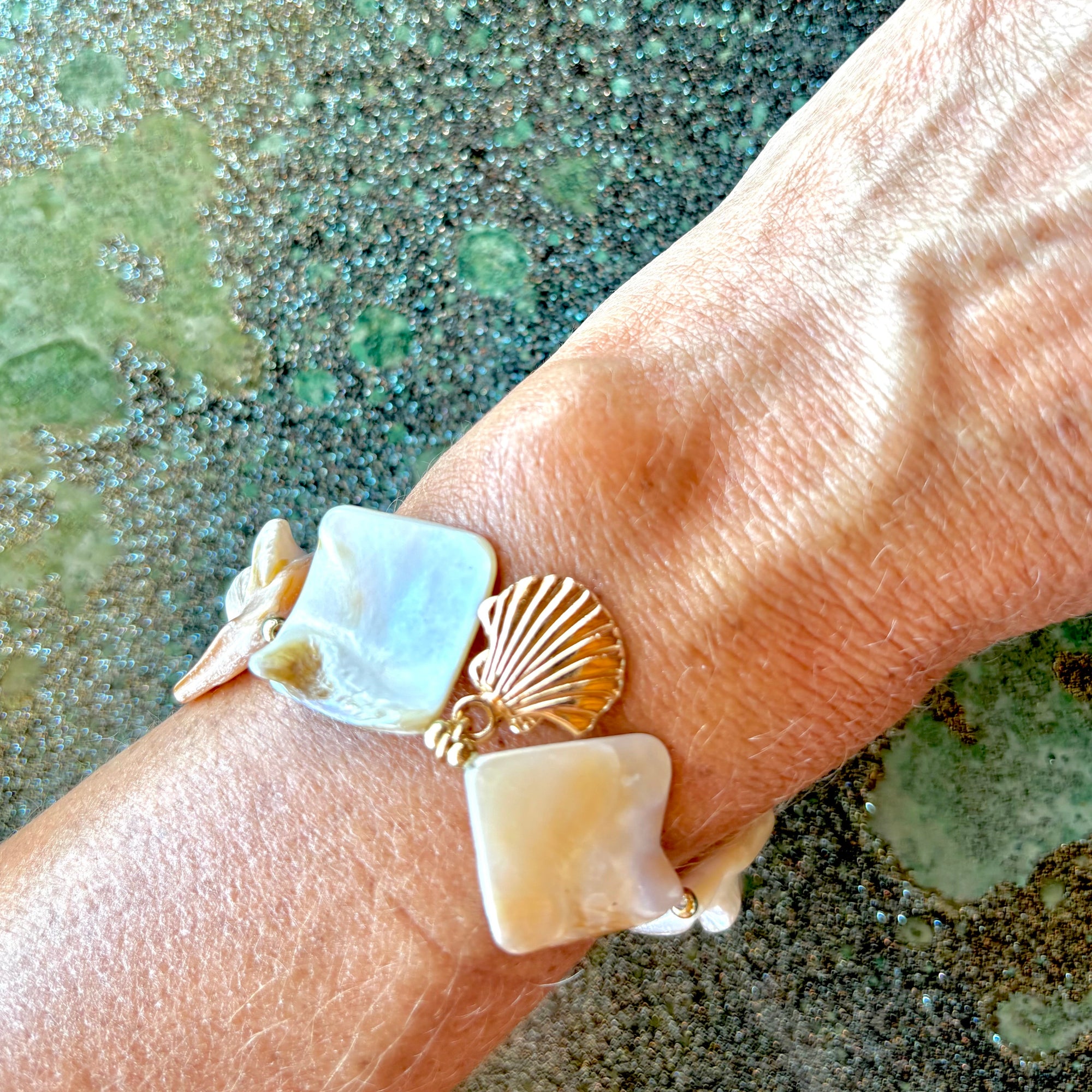 Club 55 St Tropez bracelet, shell detail
