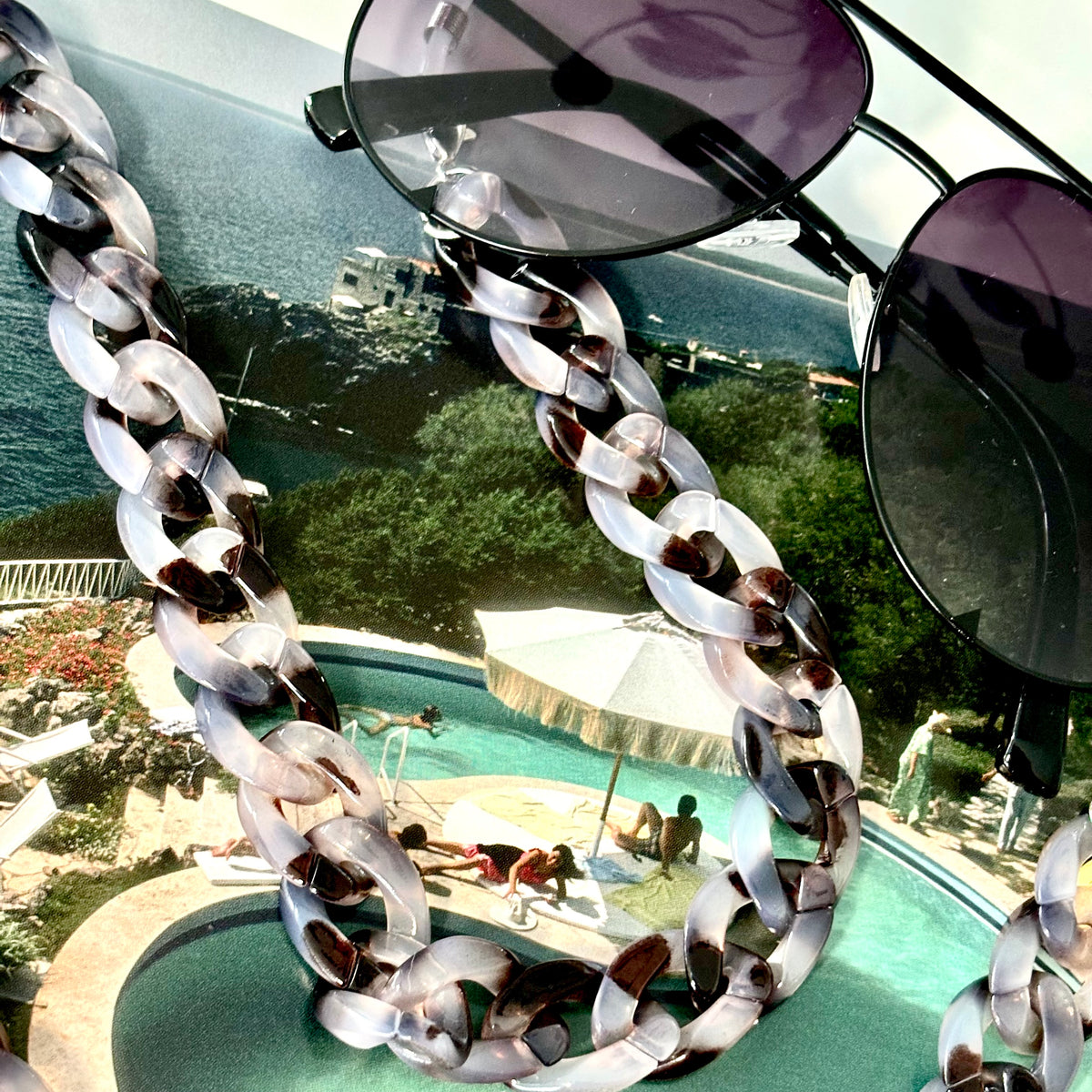 Glasses Chain - Smoky Tortoise shell