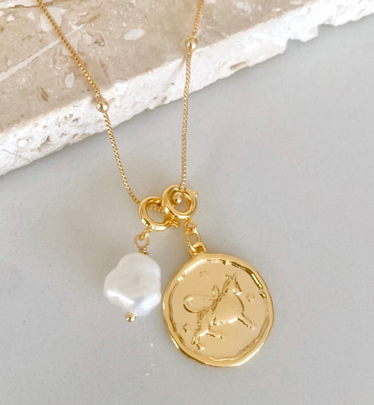 Zodiac with Freshwater Pearl - Taurus April 21 - May 20