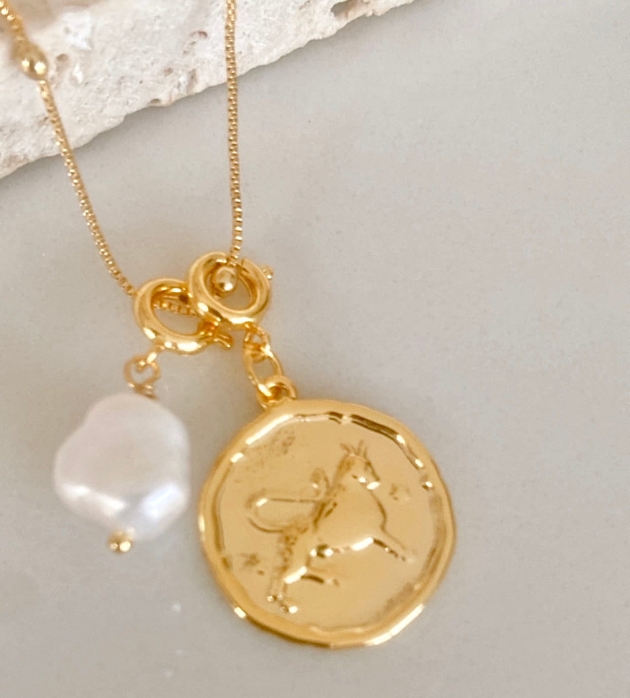 Zodiac with Freshwater Pearl - Taurus April 21 - May 20