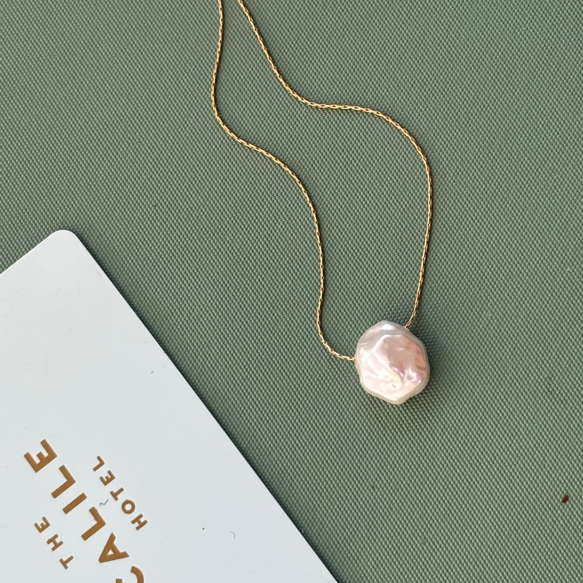 Anastasia Pearl Choker