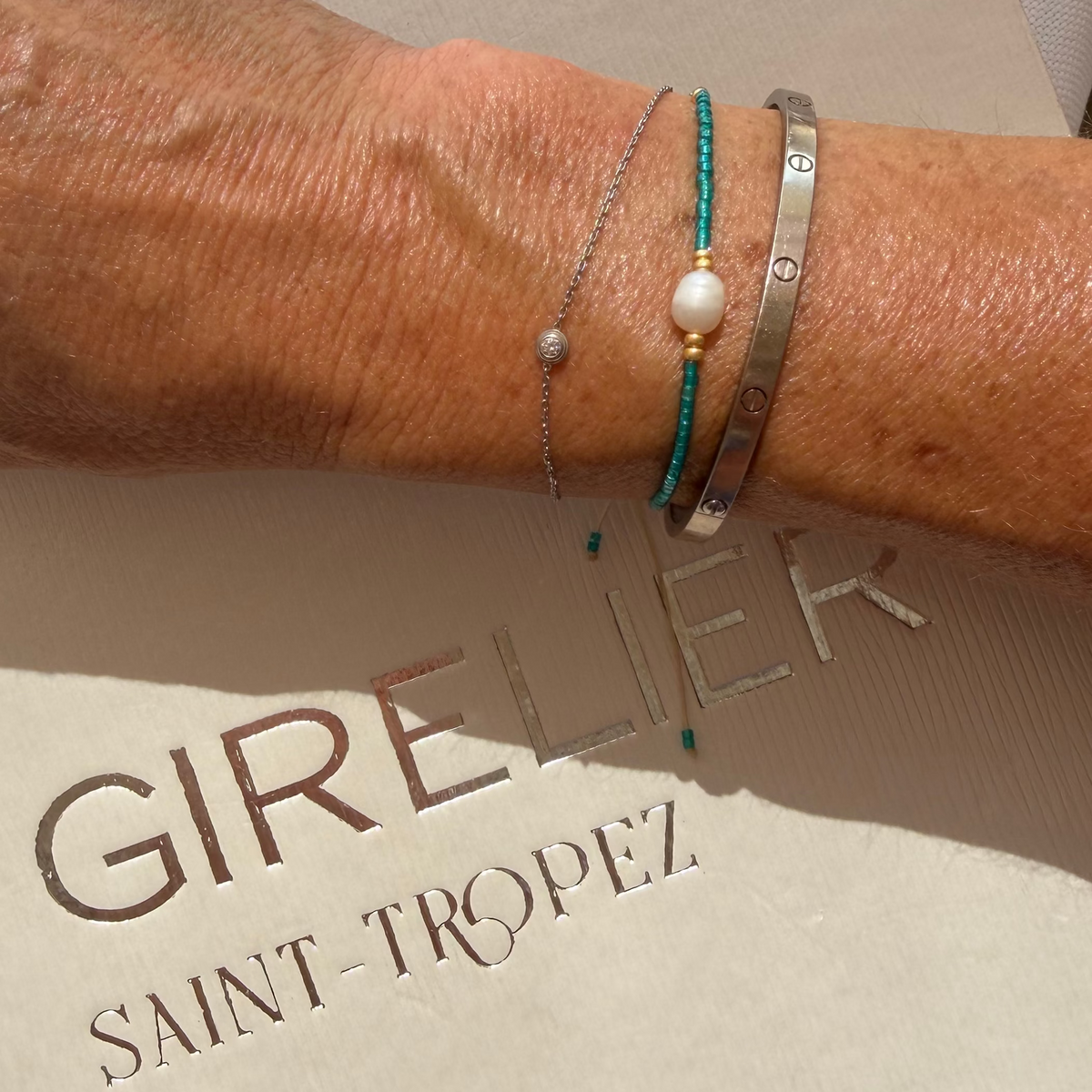 Celestial delicate - Metallic Turquoise