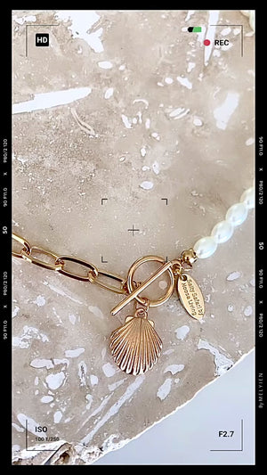 Seashells Necklace Gold & Pearl