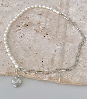 Seashells Choker