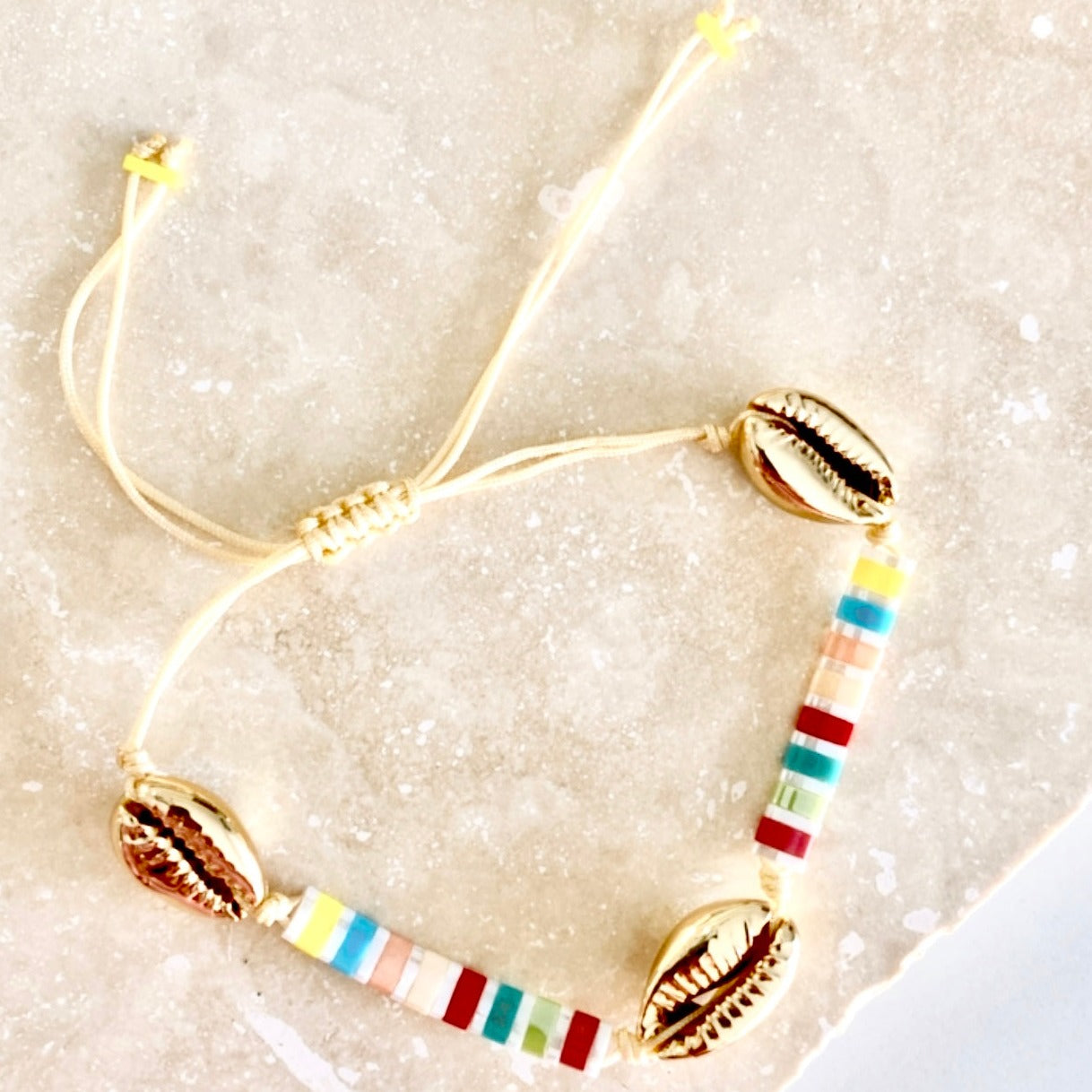 Cochella Shell Bracelet - Sand