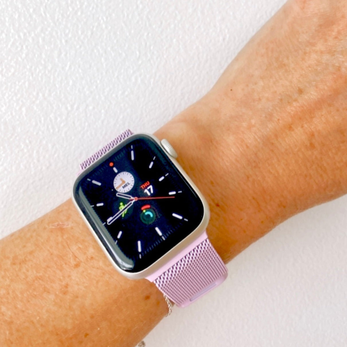 Magnetic Apple Watch Band - Pink